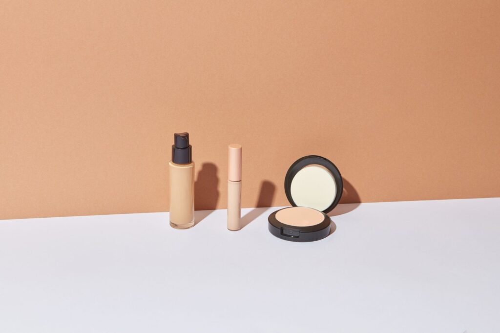 Premium Foundations for Oily Skin During Heat Season: Acne Solutions - Featured image
