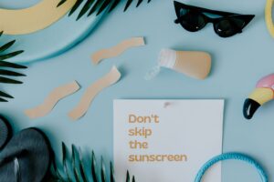 Why summer weather triggers severe acne: humidity's impact on your skin - Featured image