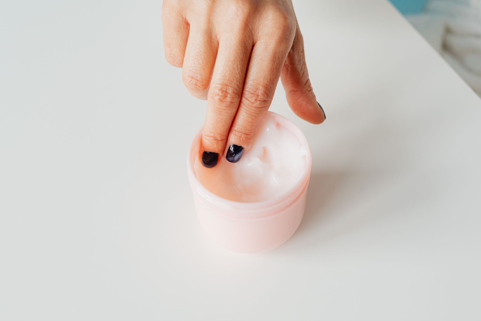 How to Verify Moisturizers and Acne Claims in 2026: FDA and dermatology sources, Evidence, and Red Flags - Featured image
