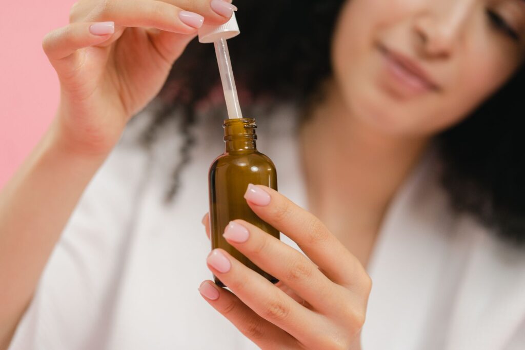 Serums and Acne 2026 Guide: safety and evidence limits; Key Facts and Questions to Ask - Featured image