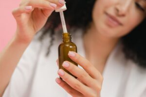 Serums and Acne 2026 Guide: safety and evidence limits; Key Facts and Questions to Ask - Featured image