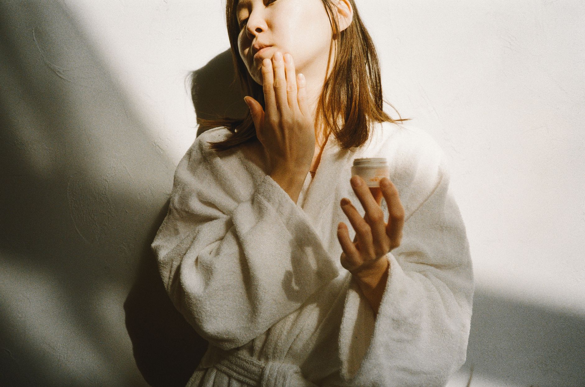 Alix Earle's Reale Actives Skincare Routine: What Does Each Product Do? - Featured image