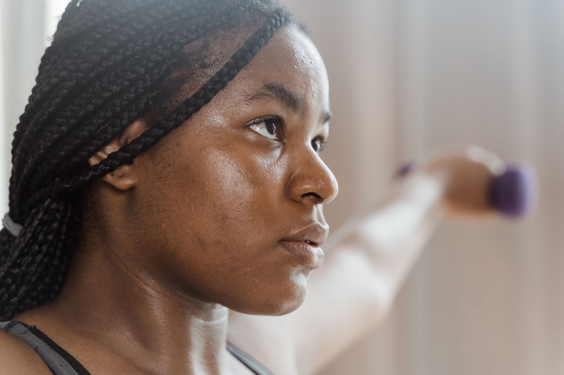 Can Sweating After Workouts Cause Cystic Acne on the Chest? - Featured image