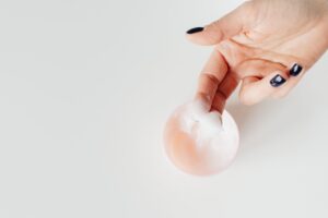 Ceramide Moisturizers for Acne-Prone Skin: Safe Pick or Pore Clogger? - Featured image