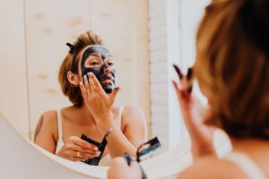 Charcoal Face Wash for Acne: Does It Actually Prevent Breakouts? - Featured image