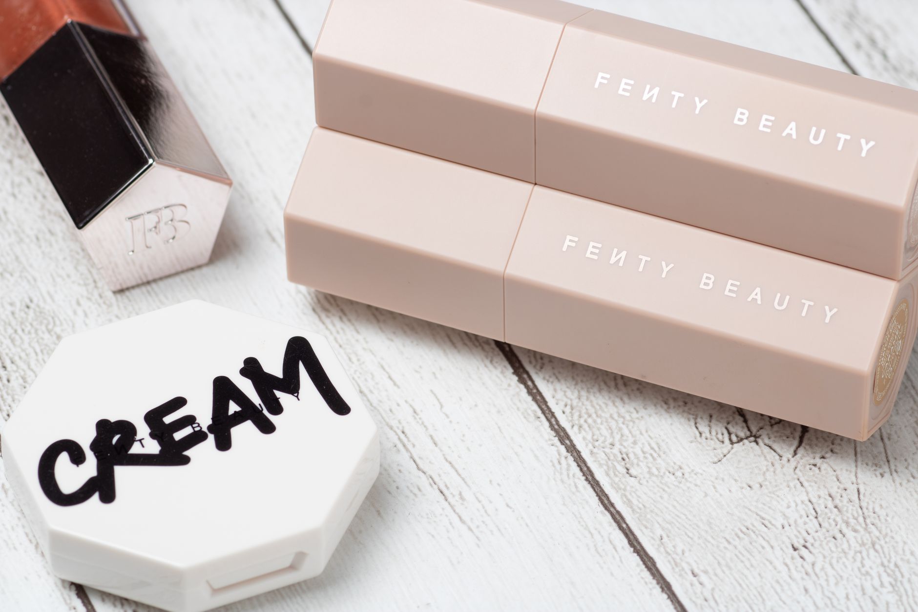 Does Fenty Blemish Defeat'r Treat Active Pimples or Leftover Acne Marks? - Featured image