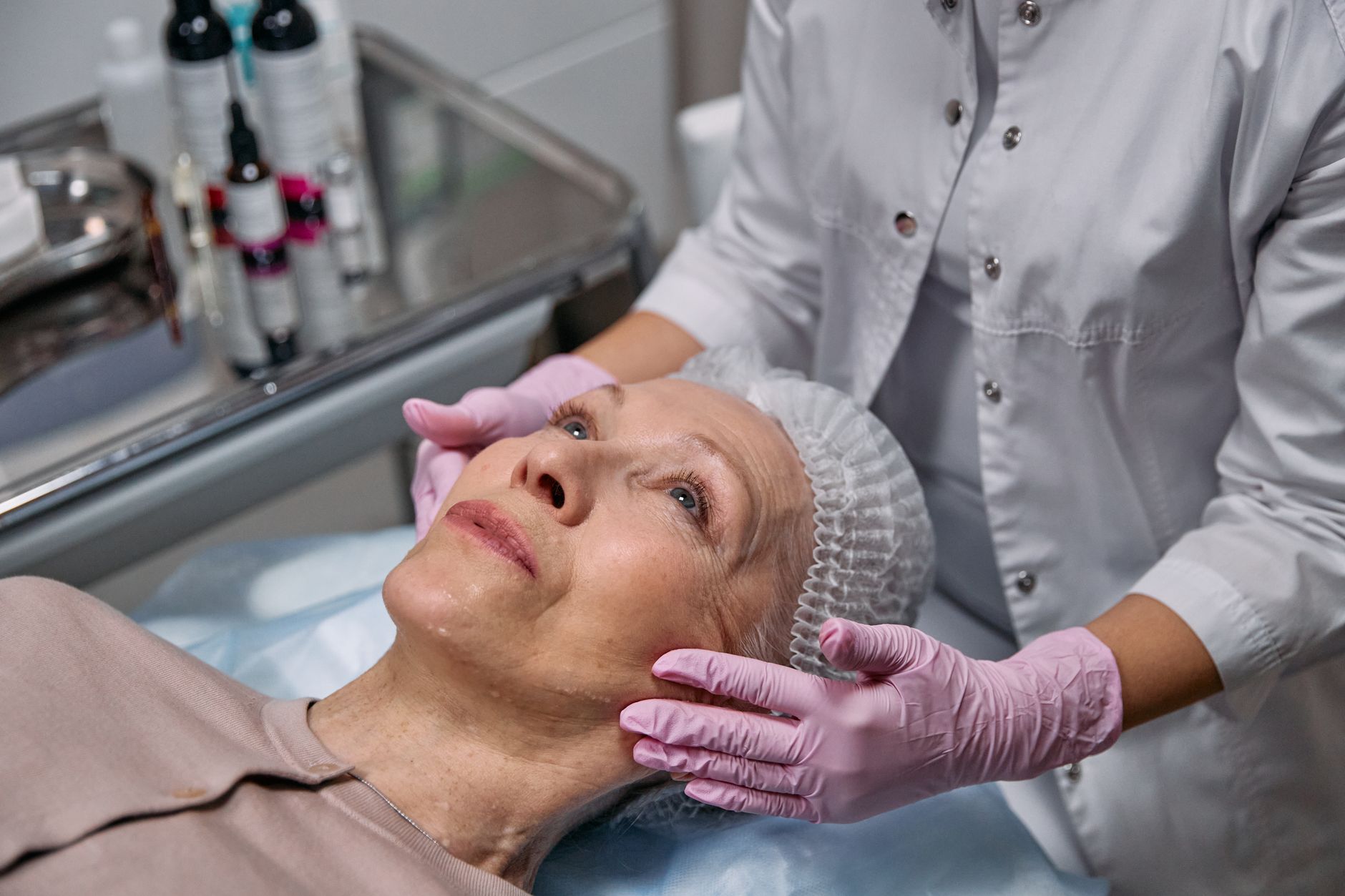 How Long Should a Dermatologist Visit Take for Acne? - Featured image