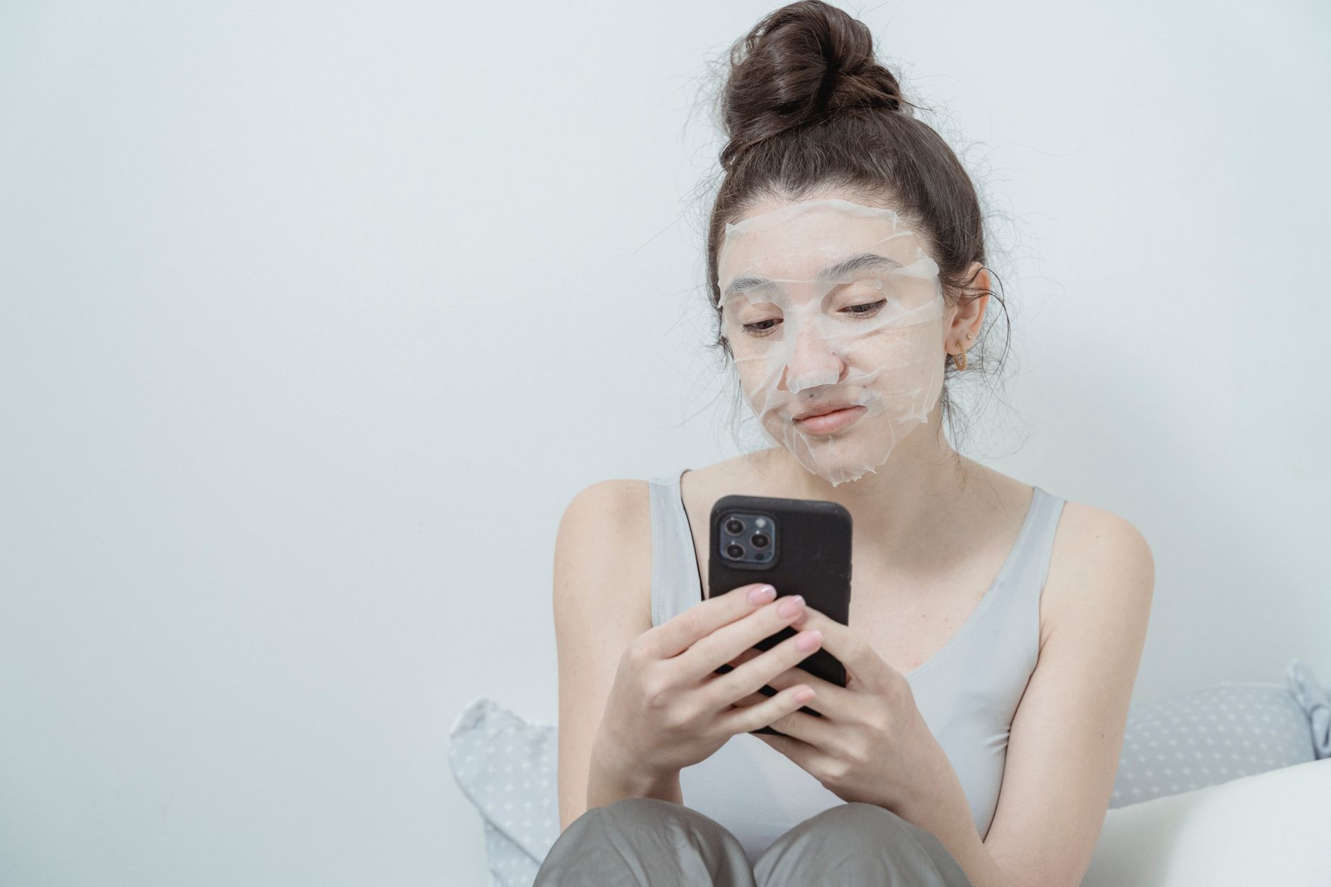 How to Verify Treatments and Acne Claims in 2026: FDA and dermatology sources, Evidence, and Red Flags - Featured image