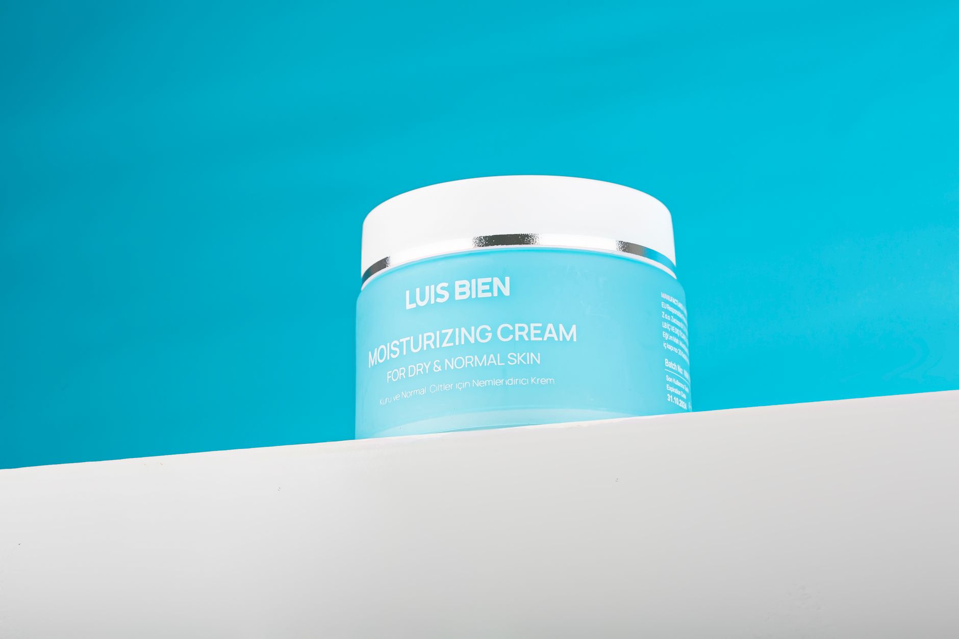 Idris and Sabrina Elba's S'ABLE Labs Qasil Cleanser: What Should Acne-Prone Skin Check? - Featured image