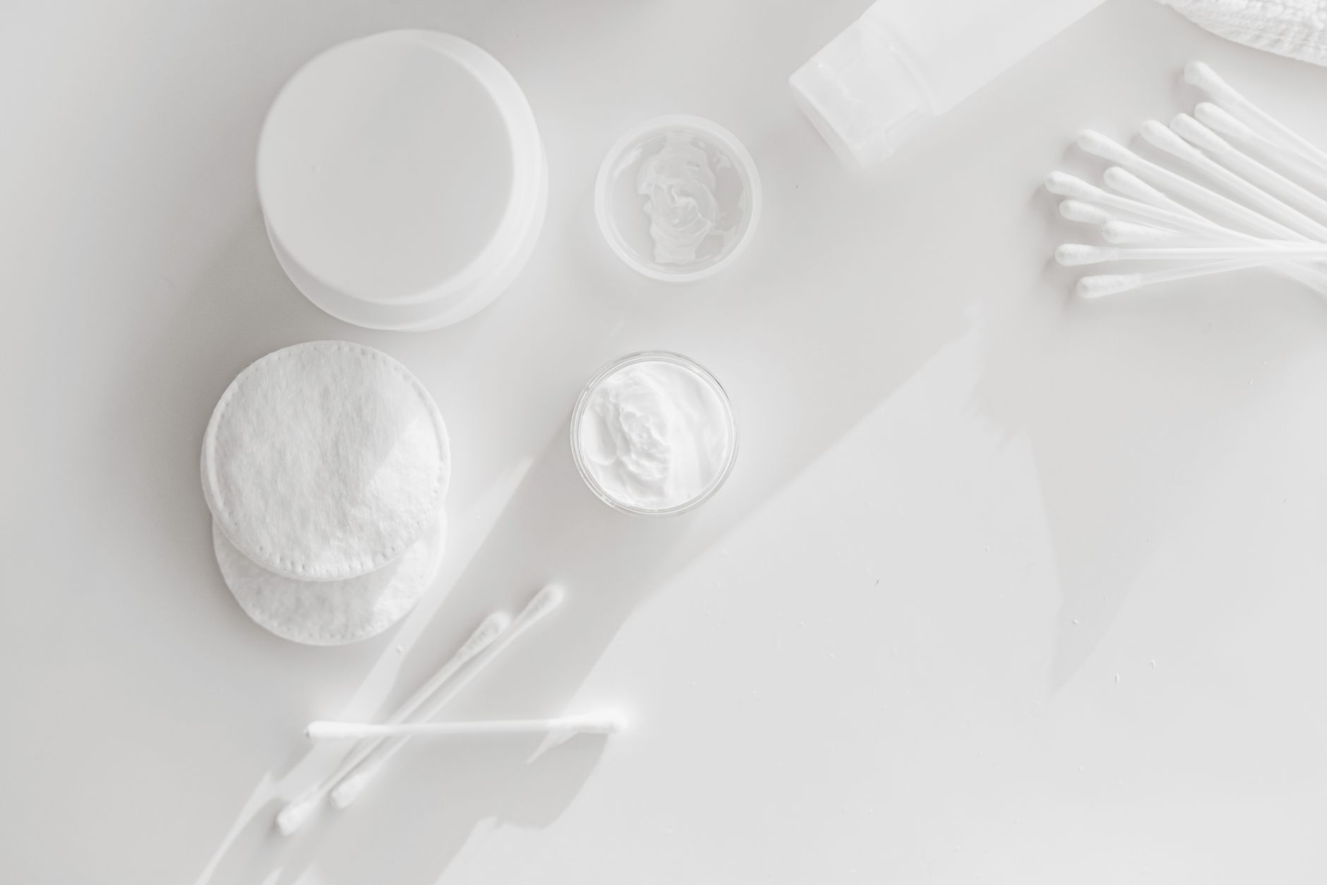 Microbiome-Friendly Acne Care Questions Raised in 2026: Questions Adults With Persistent Acne Can Ask a Dermatologist - Featured image