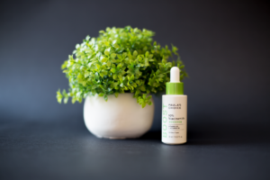 Niacinamide for Whiteheads: Does It Actually Help? - Featured image
