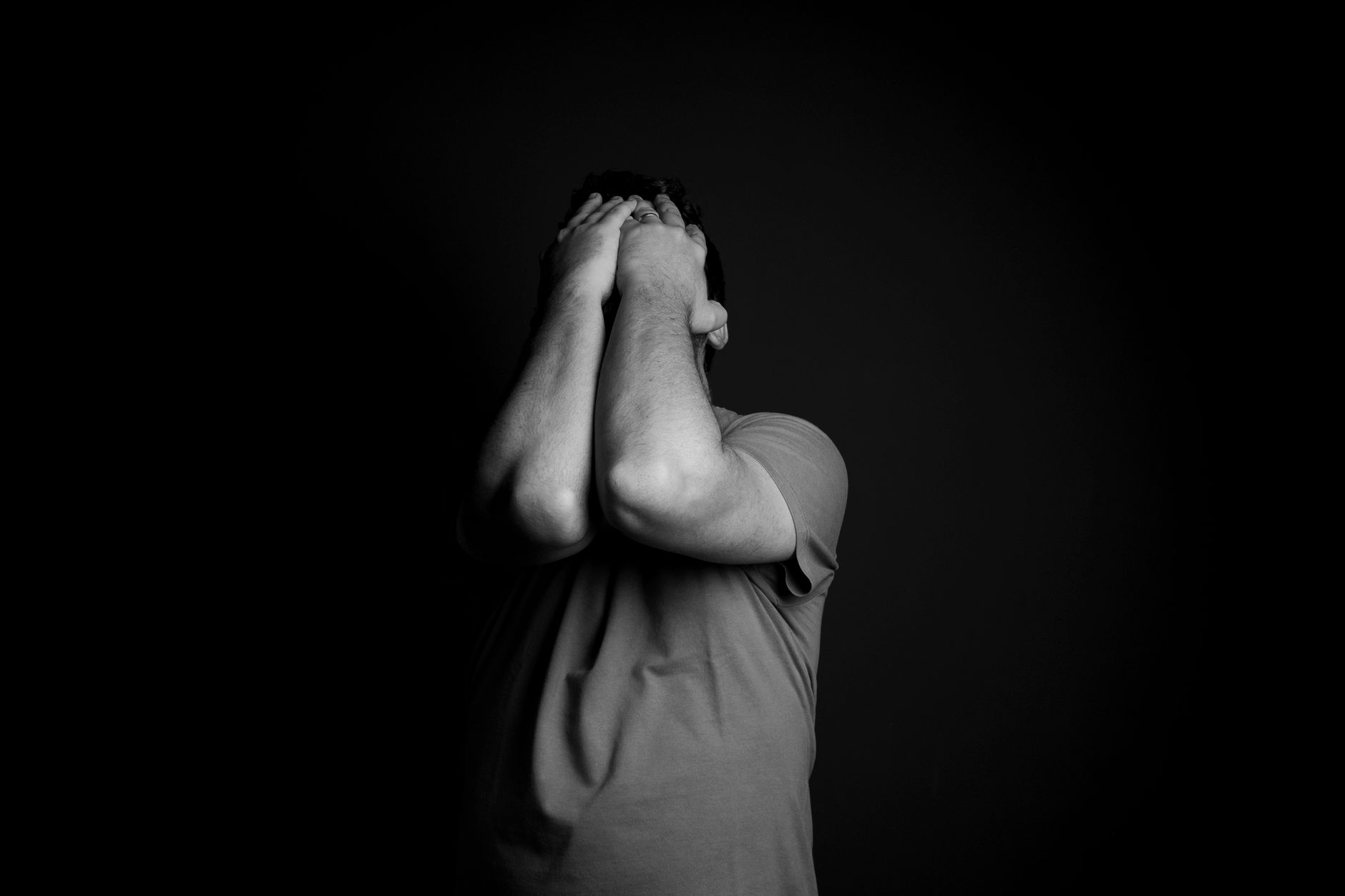 Psychological Burden Across Acne Severity in 2026 Research: Mental Health Screening Questions for Young Adults With Acne - Featured image