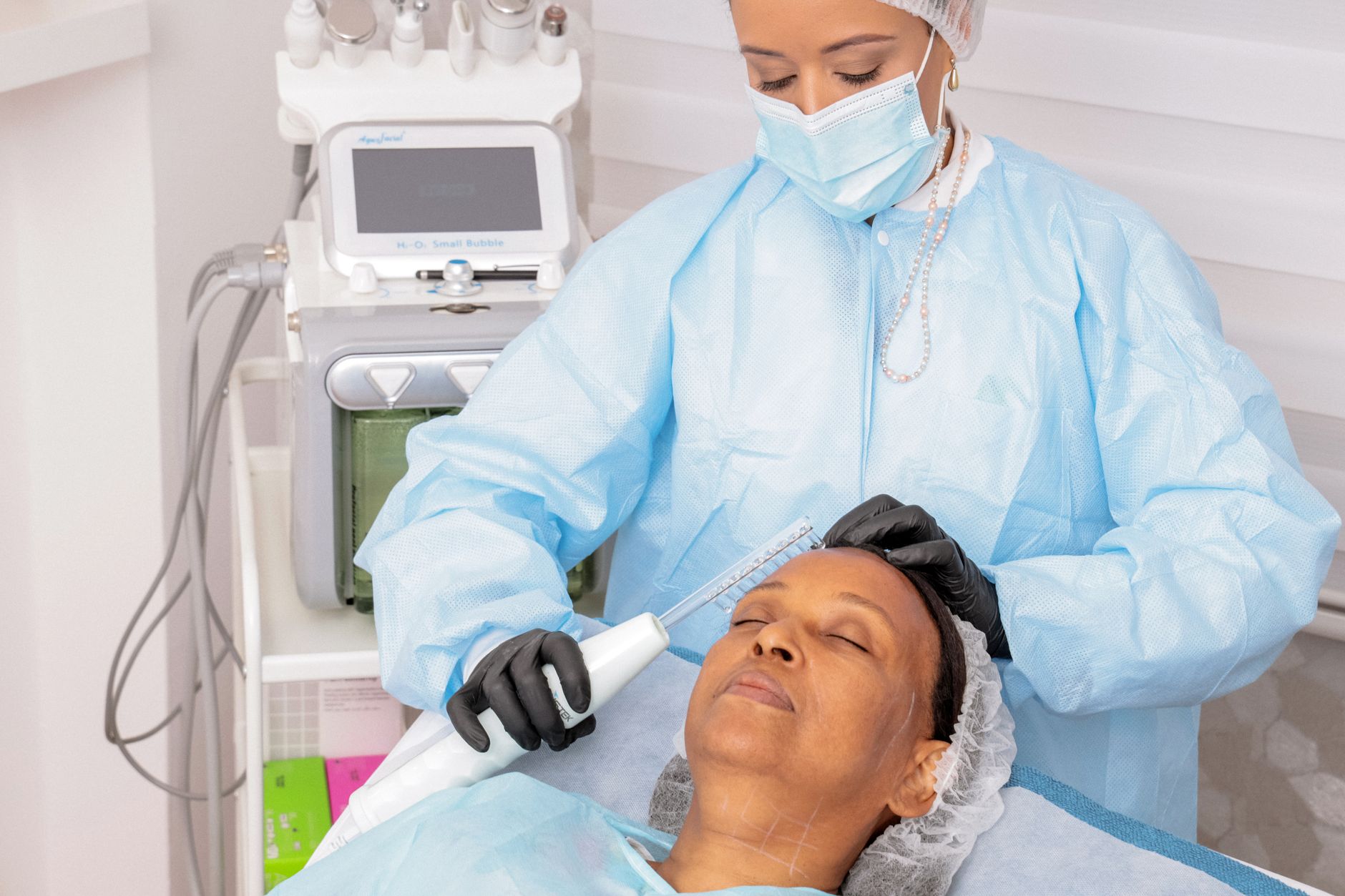 Radiofrequency Microneedling vs Fractional CO2 for Acne Scars in 2026: Who Was Studied and Who Was Not for People With Atrophic Acne Scars - Featured image