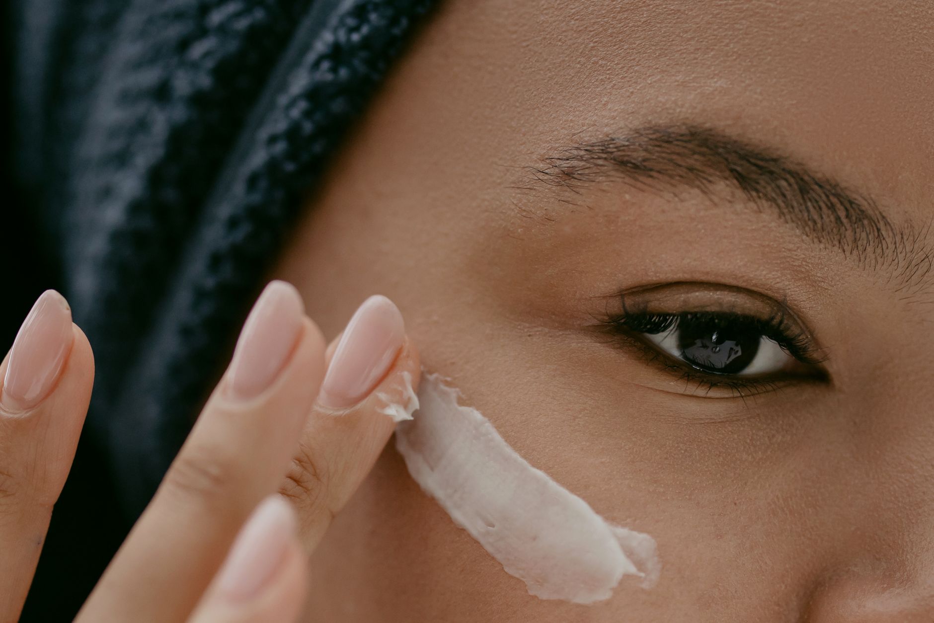 Rare Beauty Liquid Touch on Acne Scars: Coverage vs Texture - Featured image