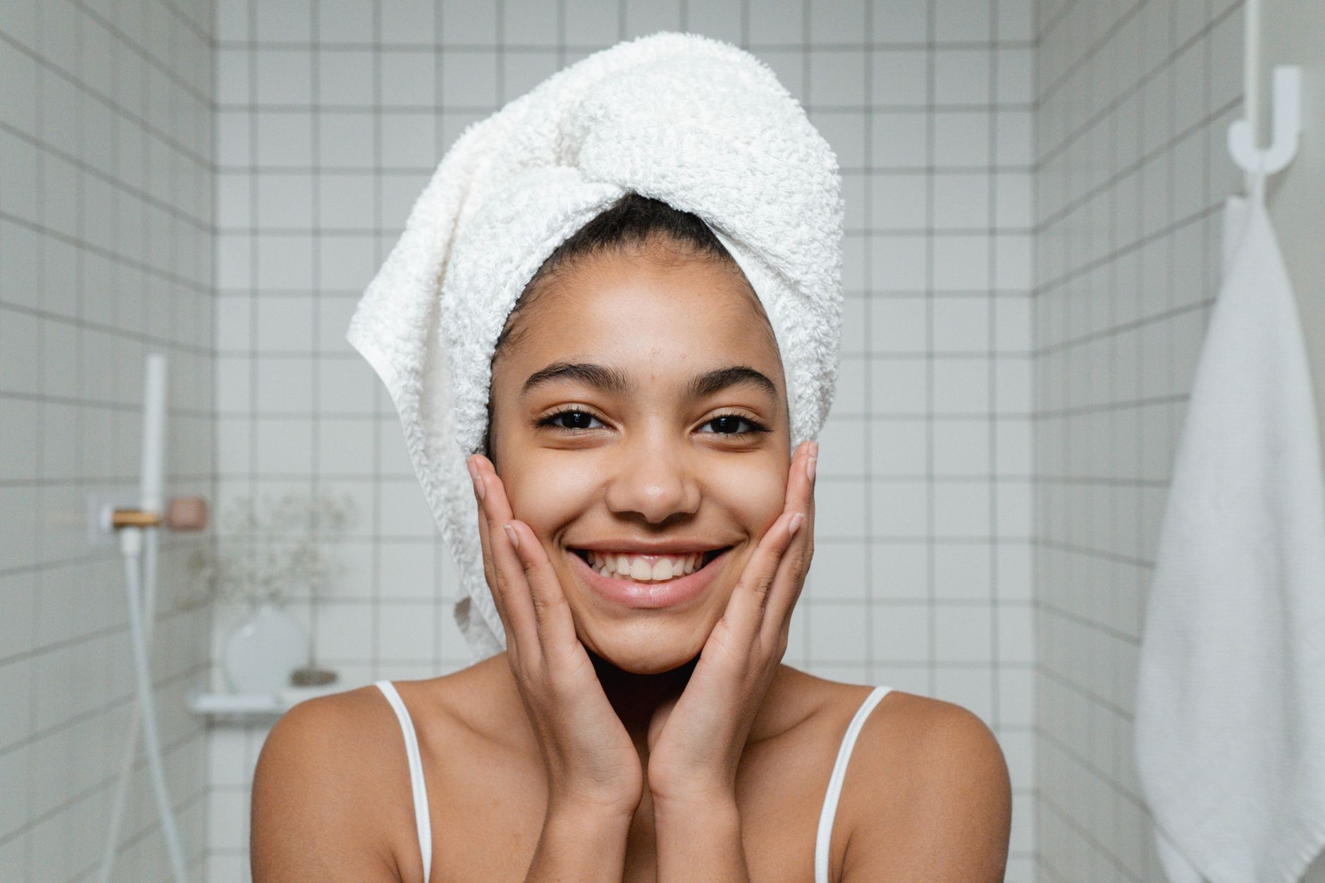 Retinol for Teens: What Age Is Safe to Start? - Featured image