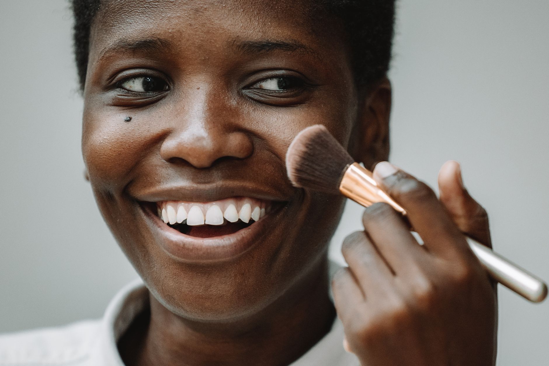 Skin-Tone Equity Gaps in 2026 Acne AI Research: Red Flags and Safety Limits for Parents Using Acne Apps for Teens - Featured image