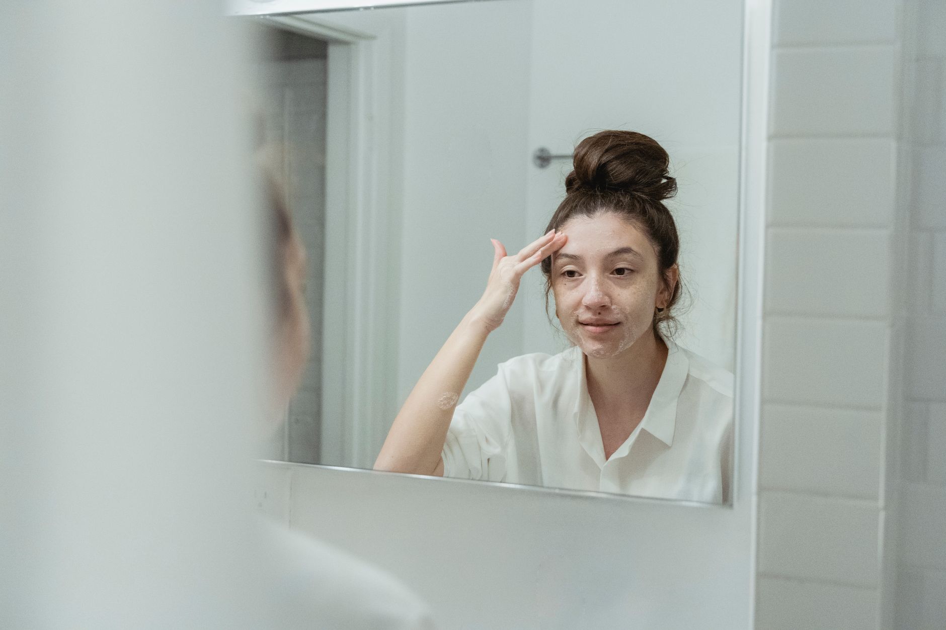 Spironolactone, Metformin, and Bicalutamide for Acne in a 2026 Review: What the Findings Mean for Adults With Persistent Acne - Featured image
